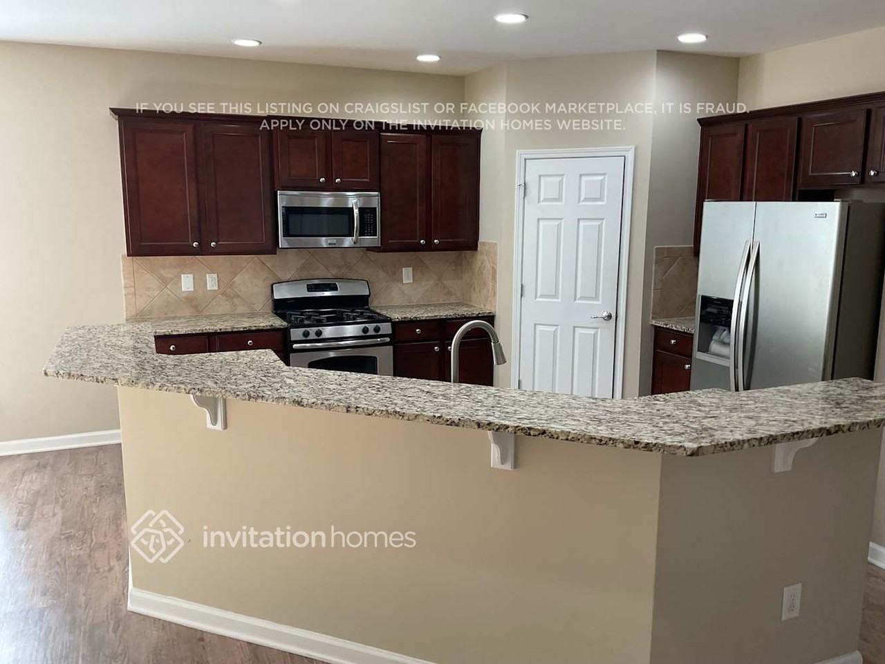 160 Edgewater Trl - Photo 7 of 19