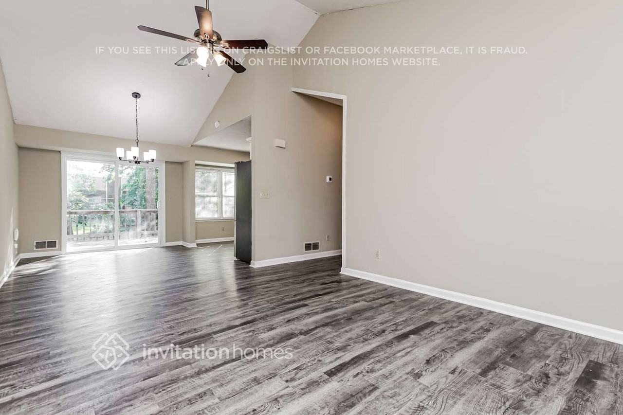 2653 Laurel View Dr - Photo 5 of 18