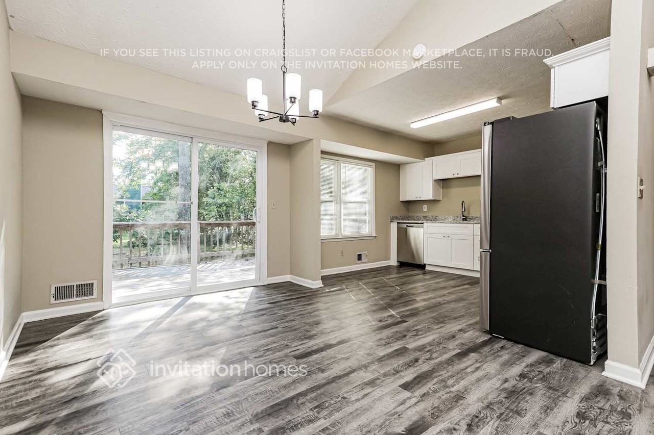 2653 Laurel View Dr - Photo 6 of 18