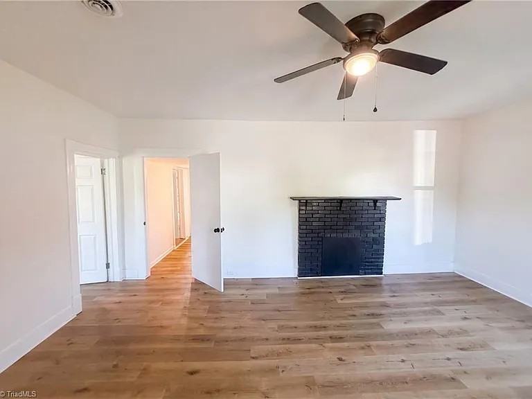 603 Cranbrook Street - Photo 2 of 10