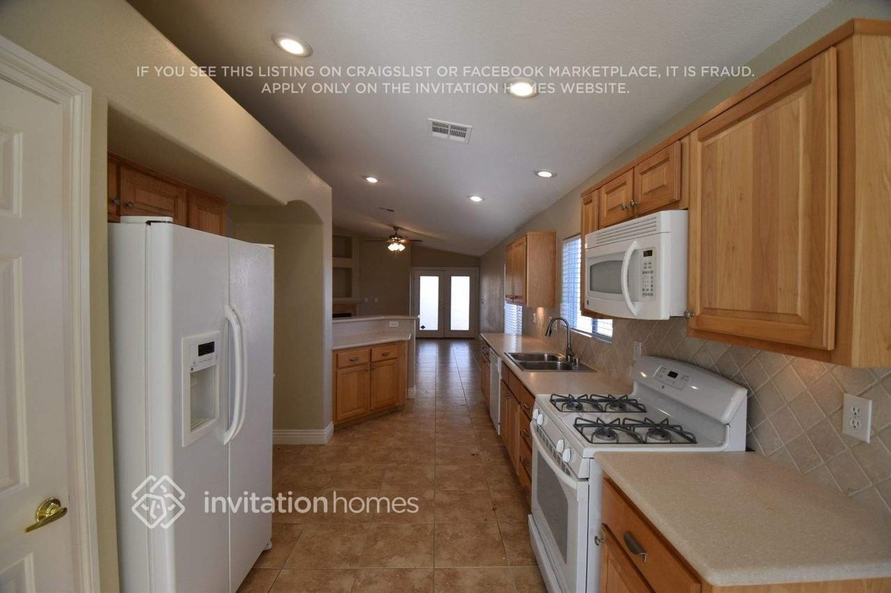 4432 Meadowlark Wing Way - Photo 4 of 12