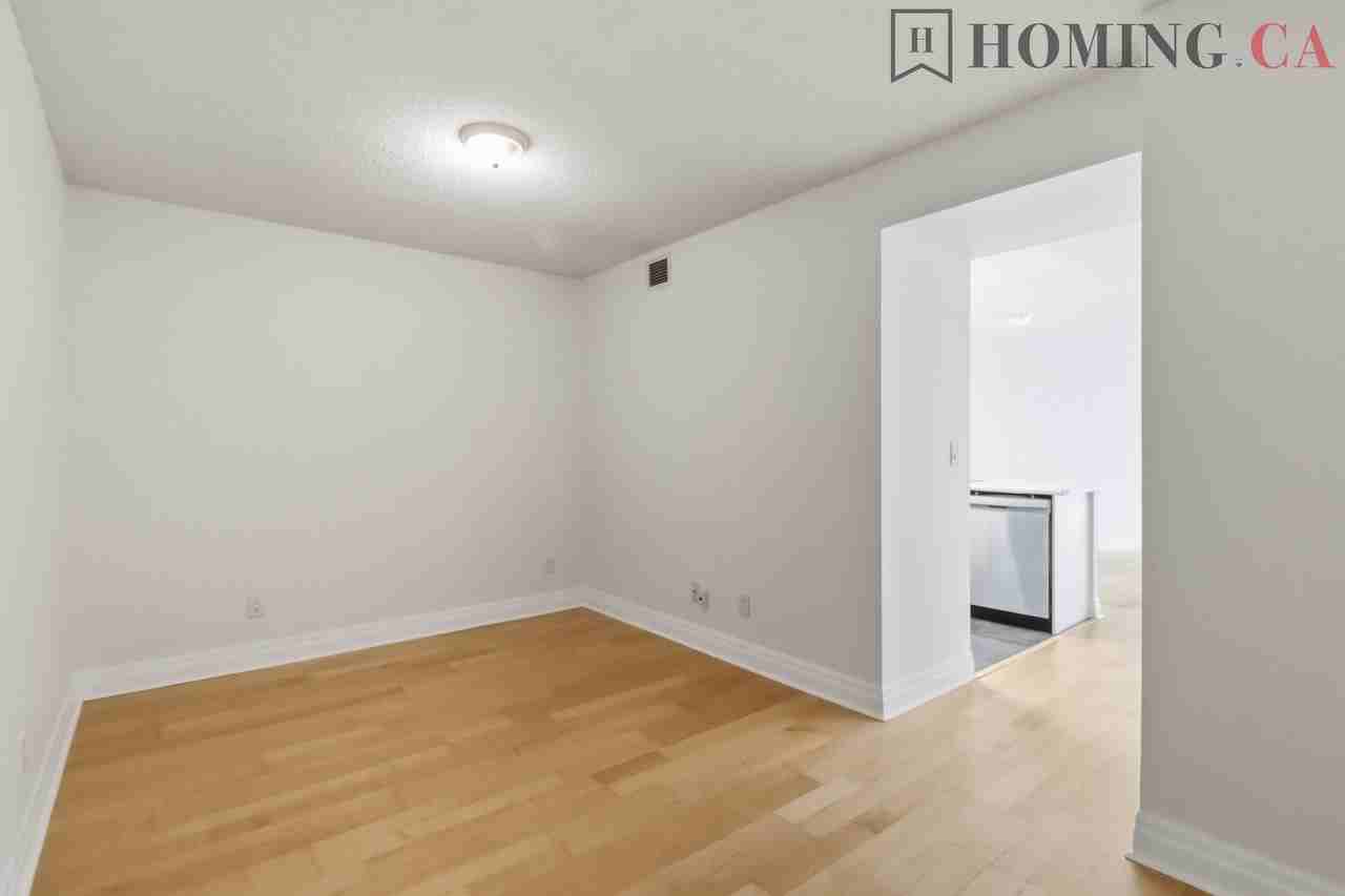 2121 Lake Shore Boulevard West #607 - Photo 5 of 24