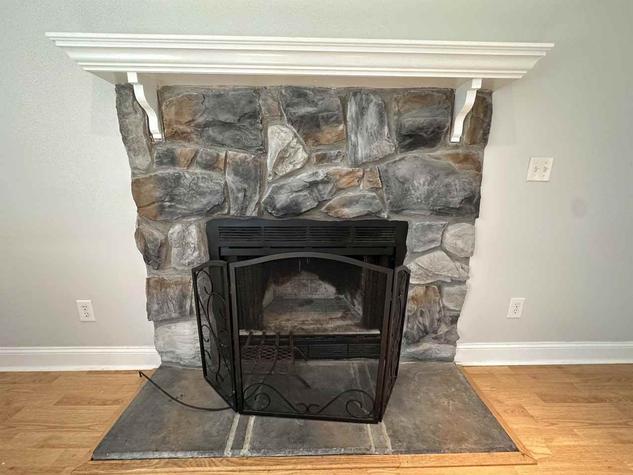 145 Stoney Hill Ln #1 - Photo 3 of 16