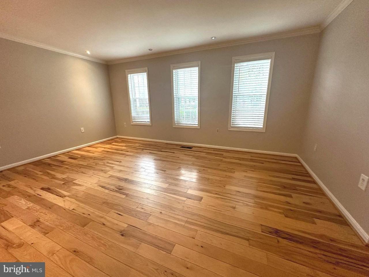 11928 Sentinel Point Ct #1 - Photo 4 of 23
