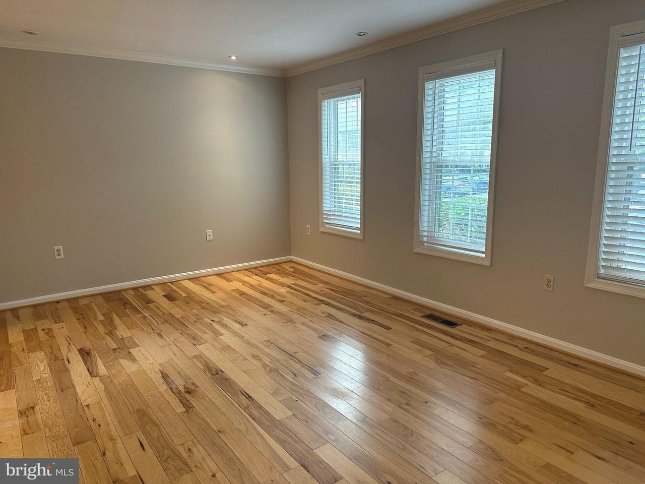 11928 Sentinel Point Ct #1 - Photo 5 of 23