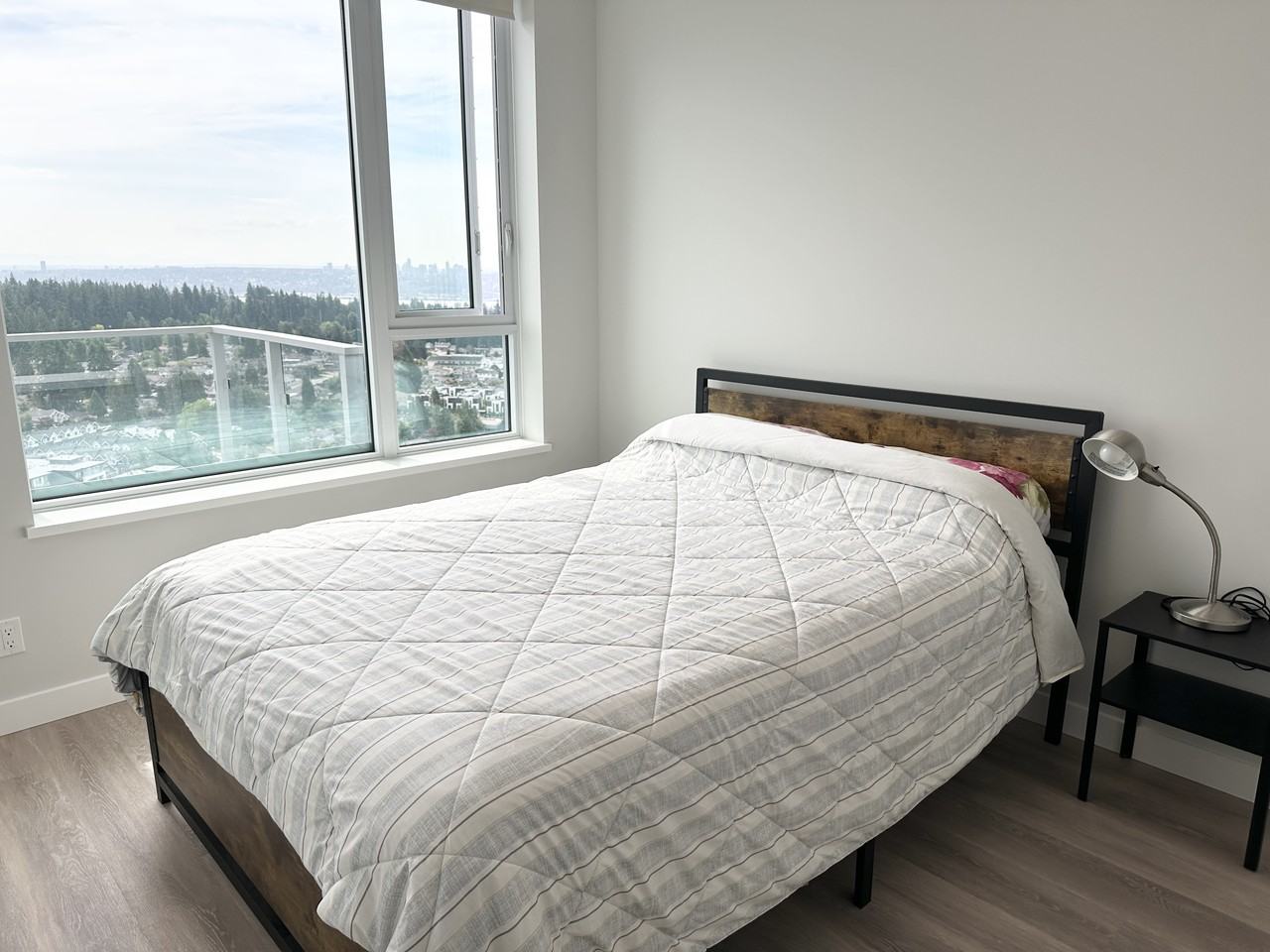 567 Emerson Street #32** - Photo 5 of 12