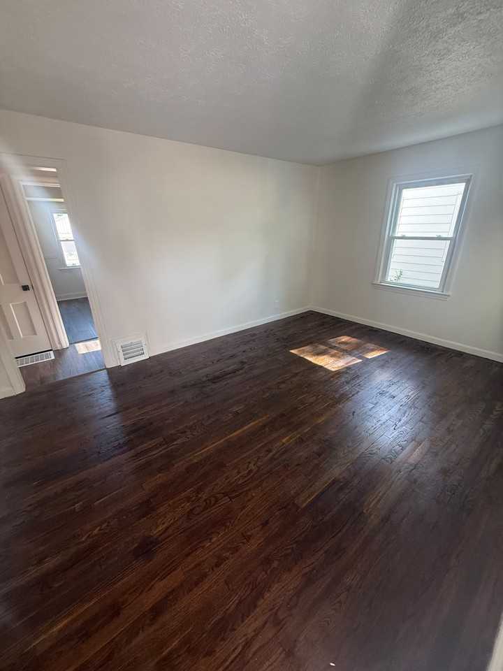3155 Lincoln St #1 - Photo 3 of 30