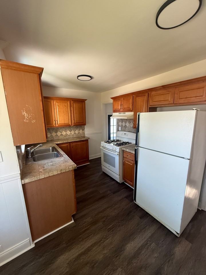 3155 Lincoln St #1 - Photo 7 of 30