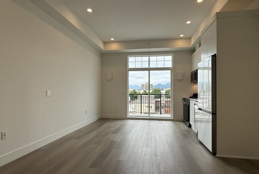 22348 North Ave - Photo 3 of 28