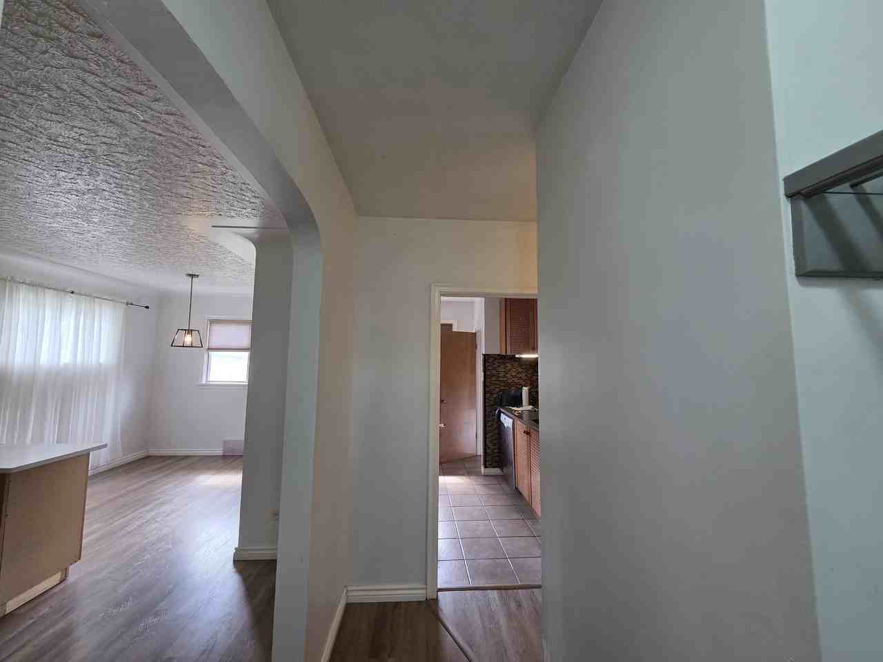 10972 131 St Nw - Photo 2 of 16