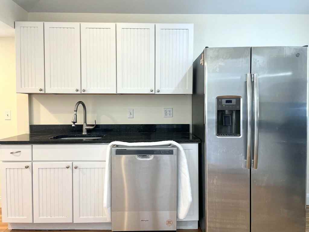 82 Edwards St #NA - Photo 2 of 18