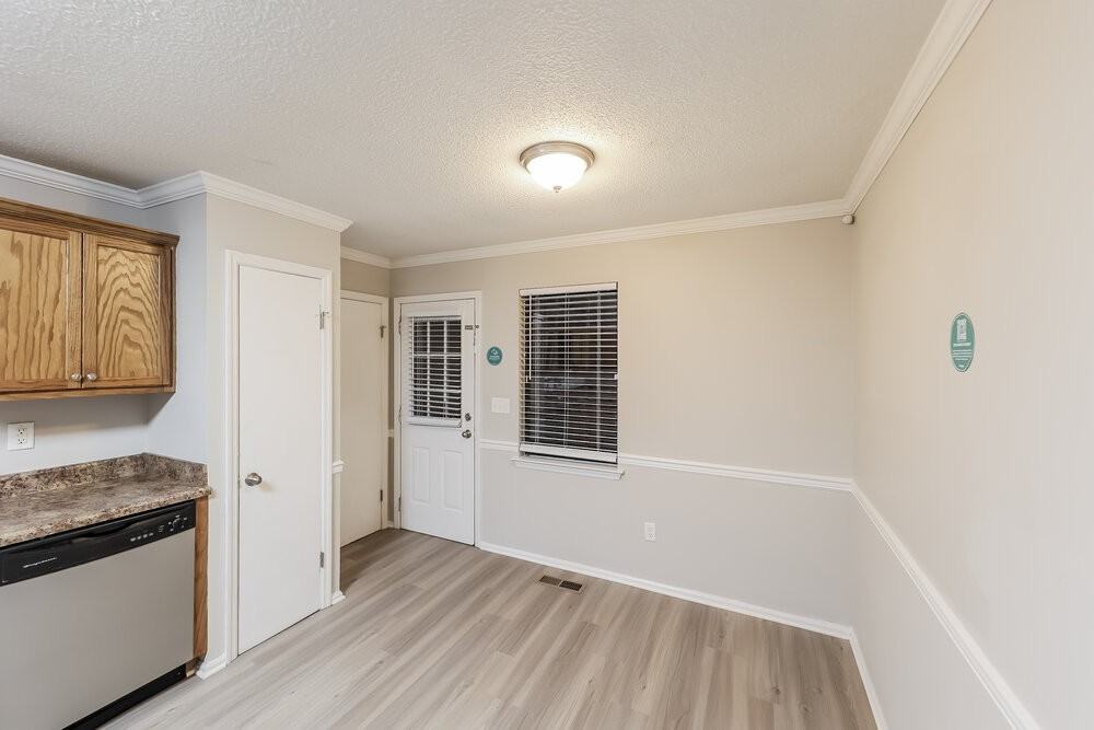 5808 Christon Cir - Photo 7 of 16
