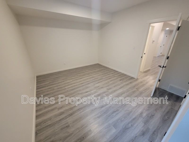 1227 Podersky Wynd Sw #BS - Photo 7 of 8
