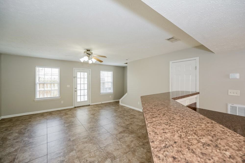 3007 Rg Buchanan Dr - Photo 5 of 17