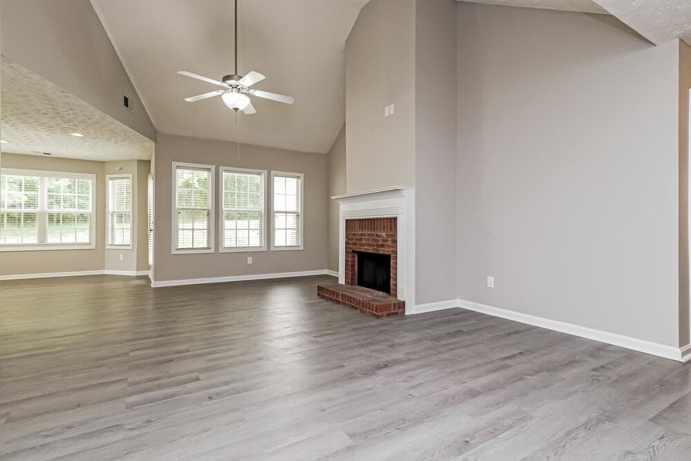 225 Lassiter Dr - Photo 6 of 17
