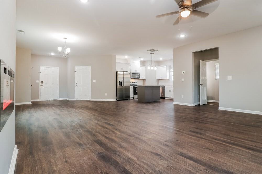 261 Addy Ln - Photo 5 of 17