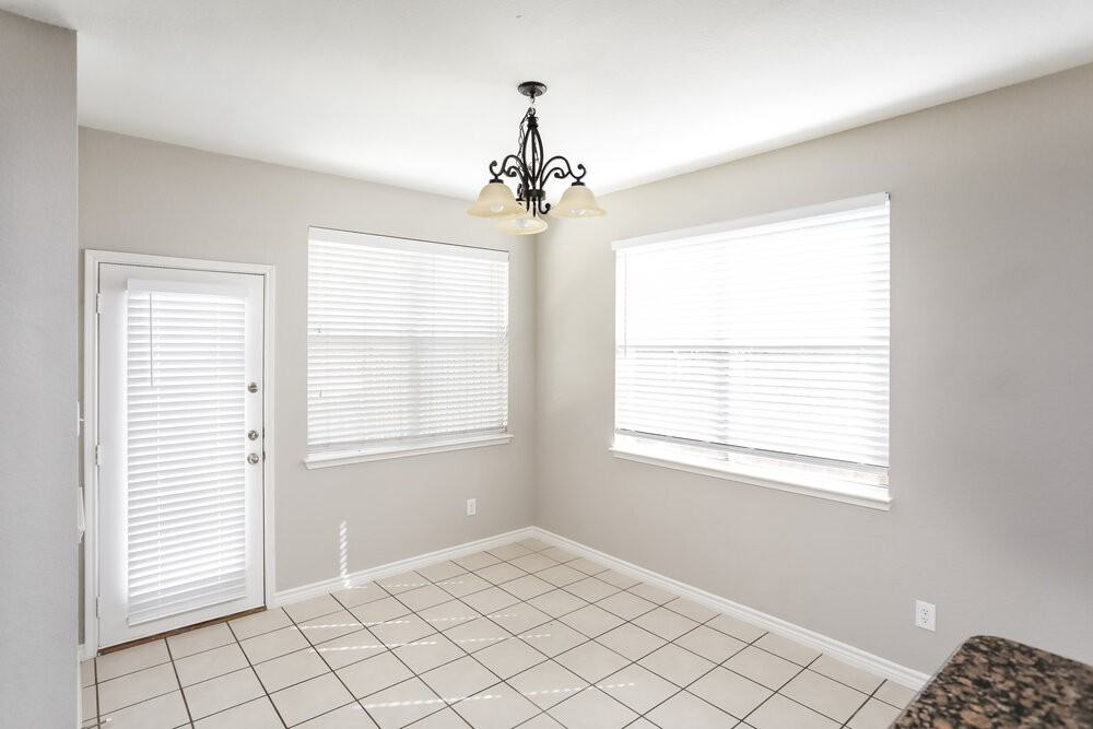 1124 Golden Eagle Ct - Photo 7 of 17