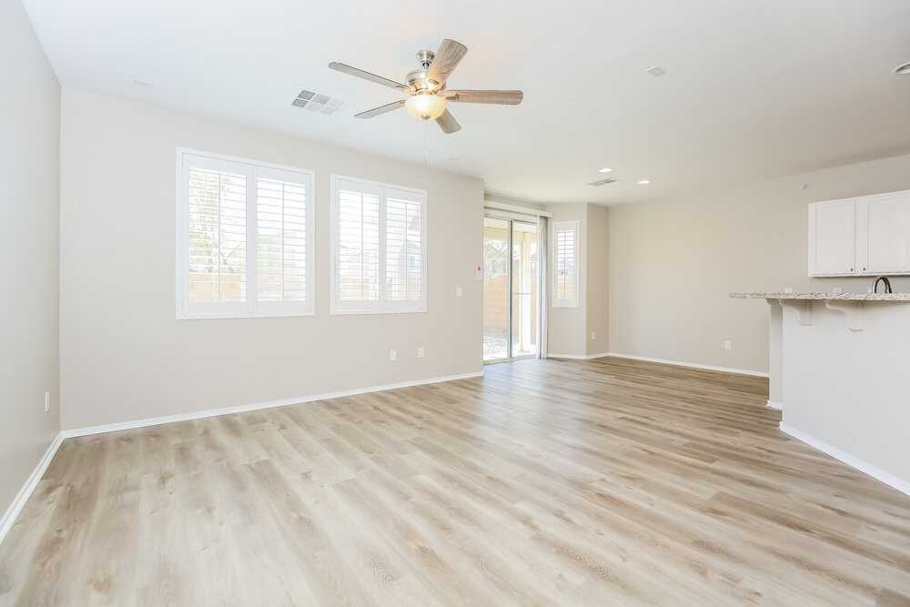 10548 Congaree St - Photo 6 of 20