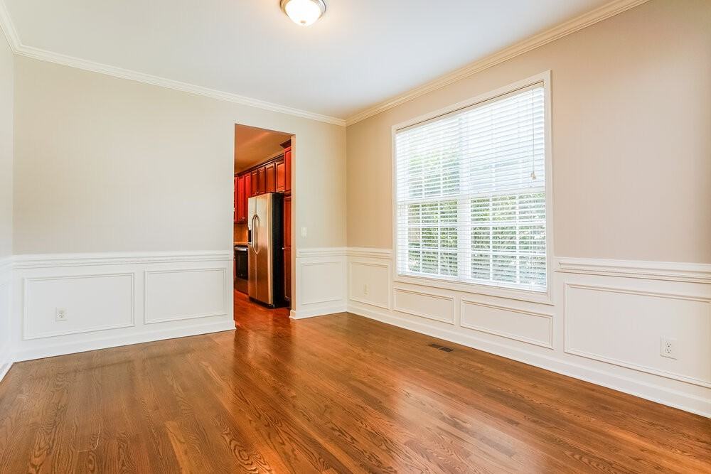 1320 Trailing Rose Ct - Photo 6 of 17