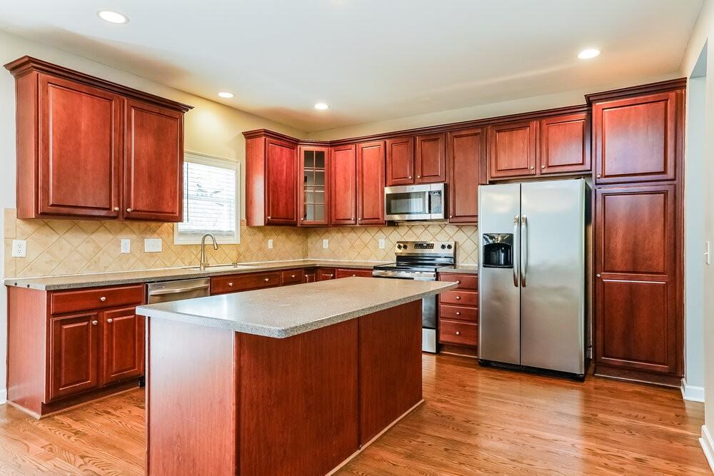 1320 Trailing Rose Ct - Photo 7 of 17