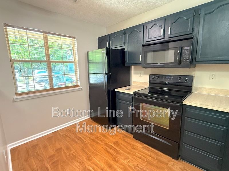 3635 Huyton Ct - Photo 4 of 16