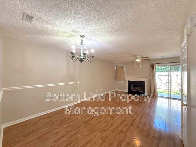 3635 Huyton Ct - Photo 6 of 16