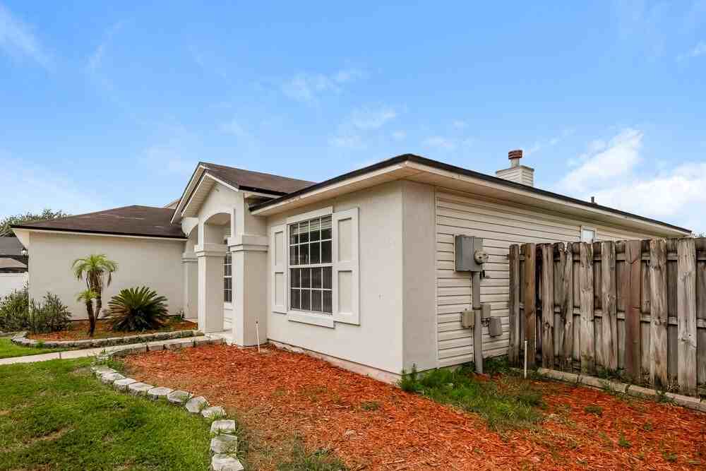 3021 Captiva Bluff Cir - Photo 3 of 16