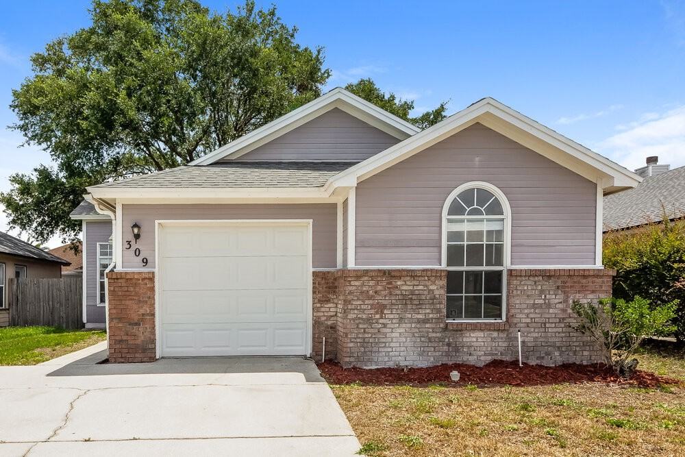 309 Carriann Cove Trl W