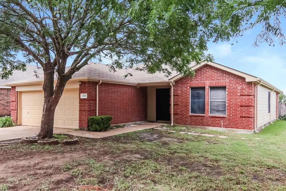 1108 Cumberland Dr - Photo 3 of 16