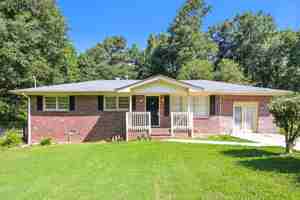 featured image of 43 Pool Cir