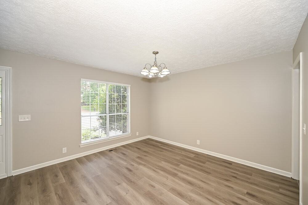 6005 Bradford Hills Dr - Photo 7 of 17