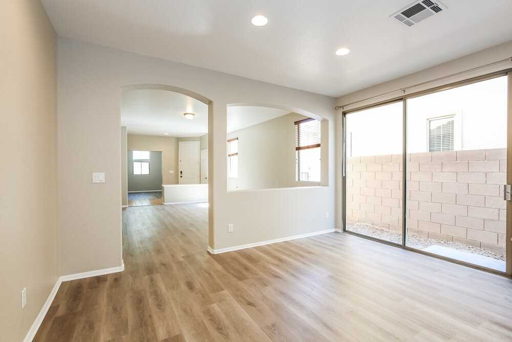 4344 Desert Home Ave - Photo 6 of 16