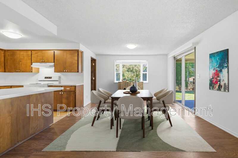1506 Cimarron Ave - Photo 4 of 20