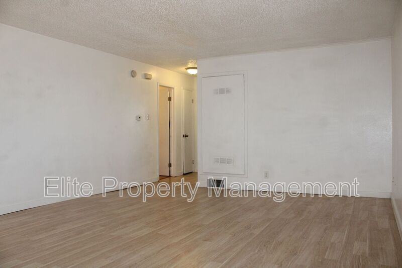 163 W Cokedale Dr #5 - Photo 2 of 12