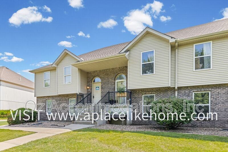 8626 N Cleveland Ln - Photo 4 of 35