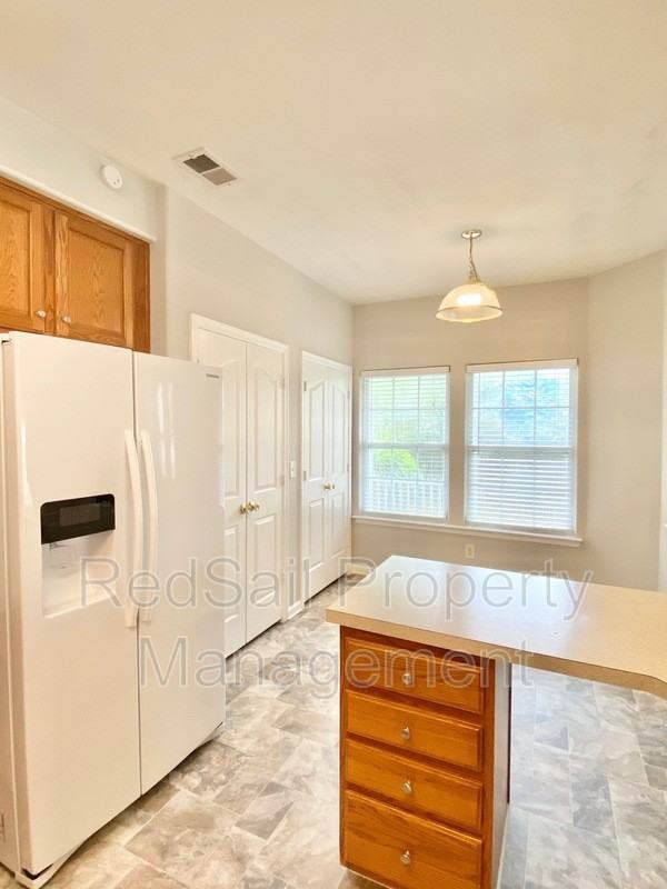 117 Grant Ct - Photo 5 of 18