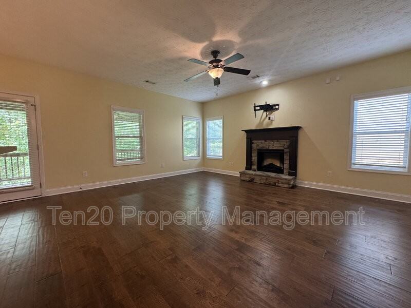 7471 Coppice Dr - Photo 2 of 26
