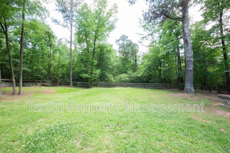 11406 Mehaffey Rd - Photo 3 of 20
