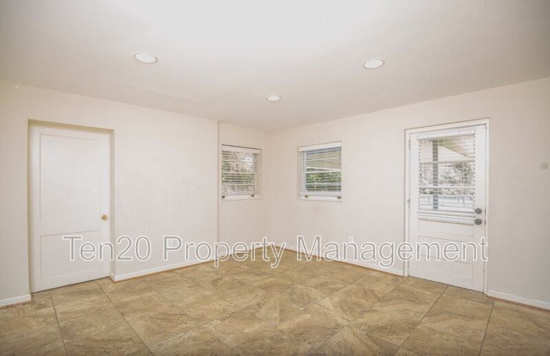 1514 Hilton Ave - Photo 3 of 27