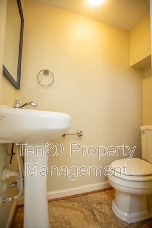1514 Hilton Ave - Photo 6 of 27