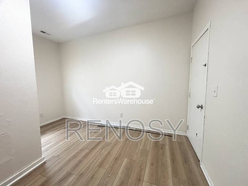 228 1st St - Photo 7 of 9