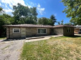featured image of 1607 Costello Dr