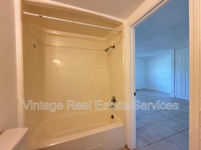 3301 58th Ave S #114 - Photo 7 of 7