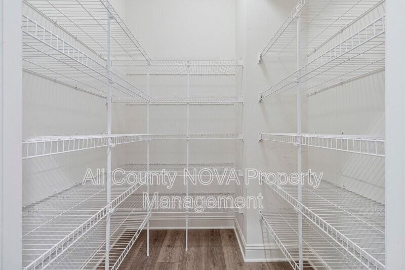 11010 N Riding Rd - Photo 2 of 50