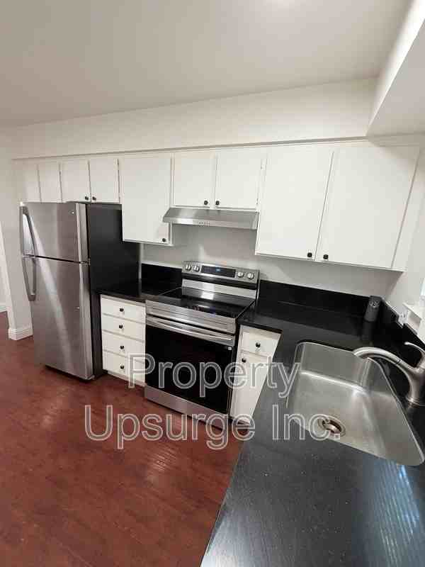 330 Bird St #6 - Photo 3 of 19