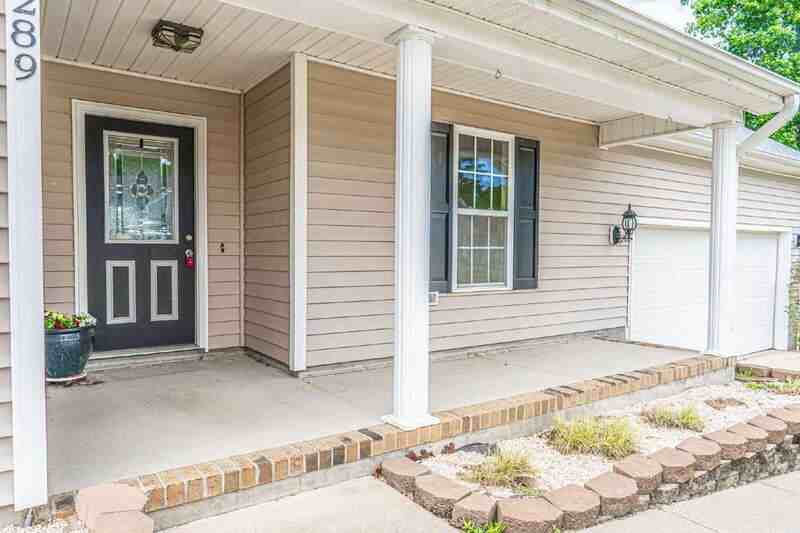 289 Strike Eagle Dr - Photo 2 of 28