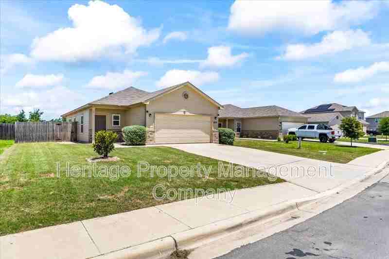 1053 Fisher Way - Photo 3 of 30