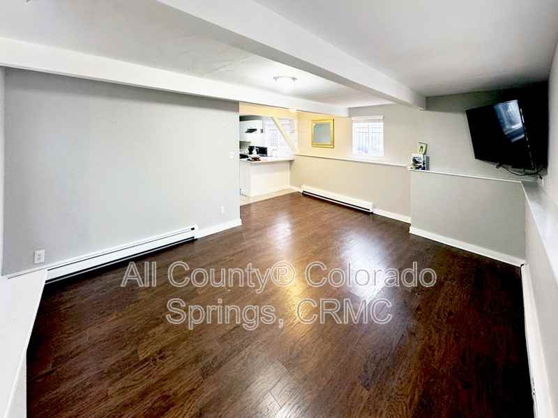2126 W Kiowa St #10LOWER - Photo 5 of 17