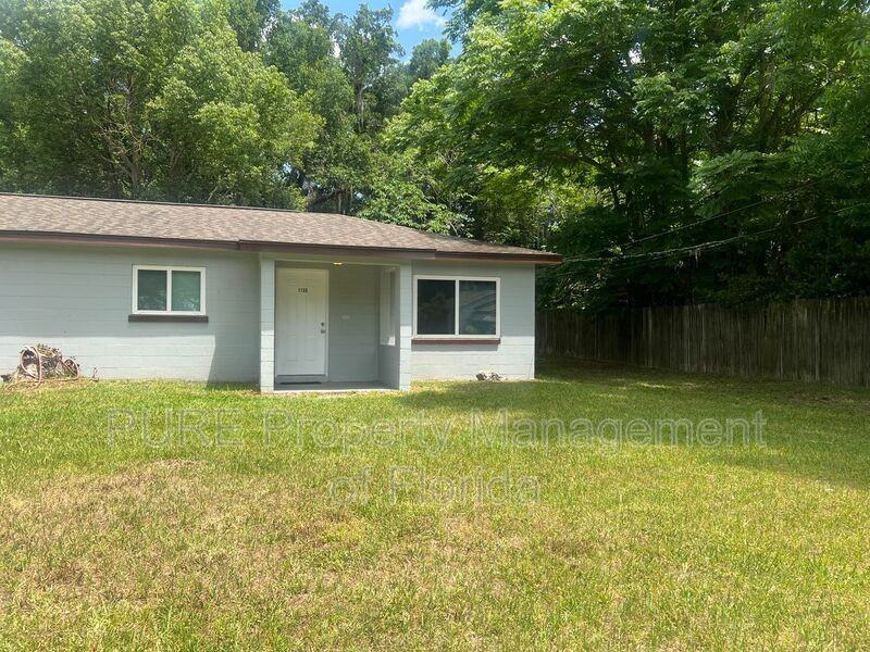 1135 Ne 9th Ave - Photo 2 of 33