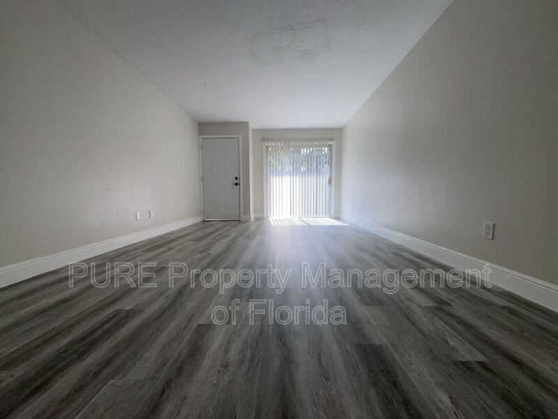 5485 Se 30th Pl #B - Photo 7 of 46